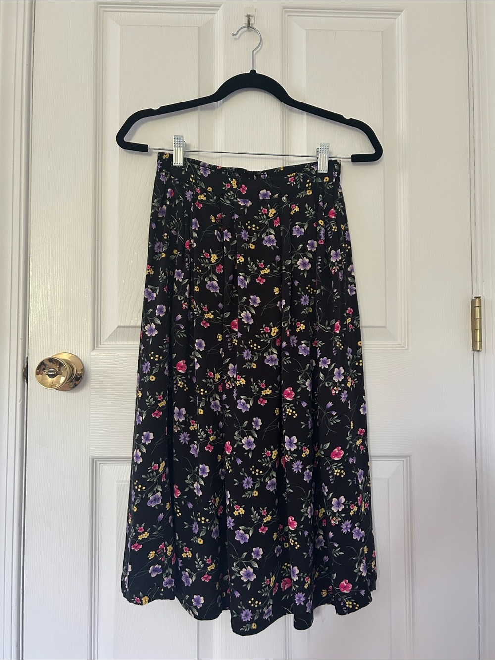 Sag Harbor Petite Floral Midi Skirt Black Purple 6P